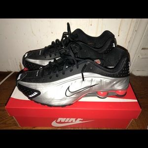 shox r4 og